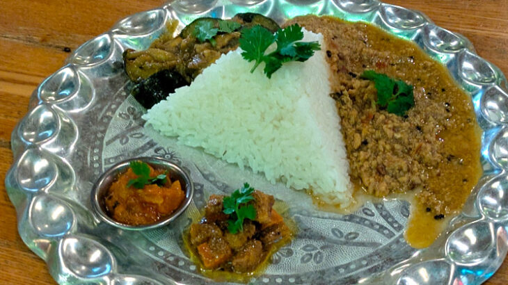 町のはずれにできたセンスの良い飲み屋でネパール要素のあるカレーを食べたよ@大塚 お酒と音楽 分水嶺(ブンスイレイ) 